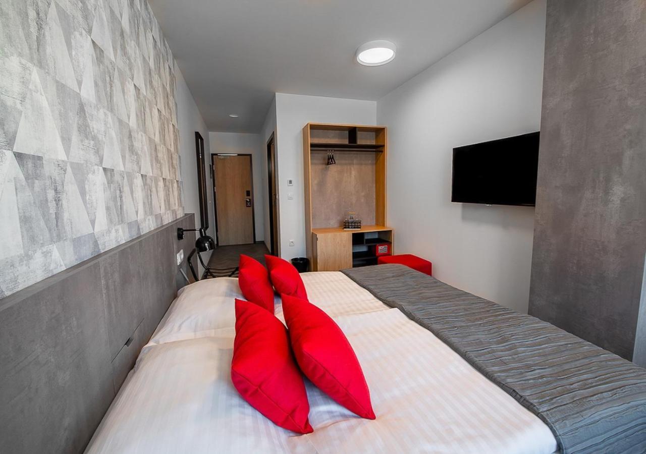 Urban Ring Hotel Любляна Экстерьер фото
